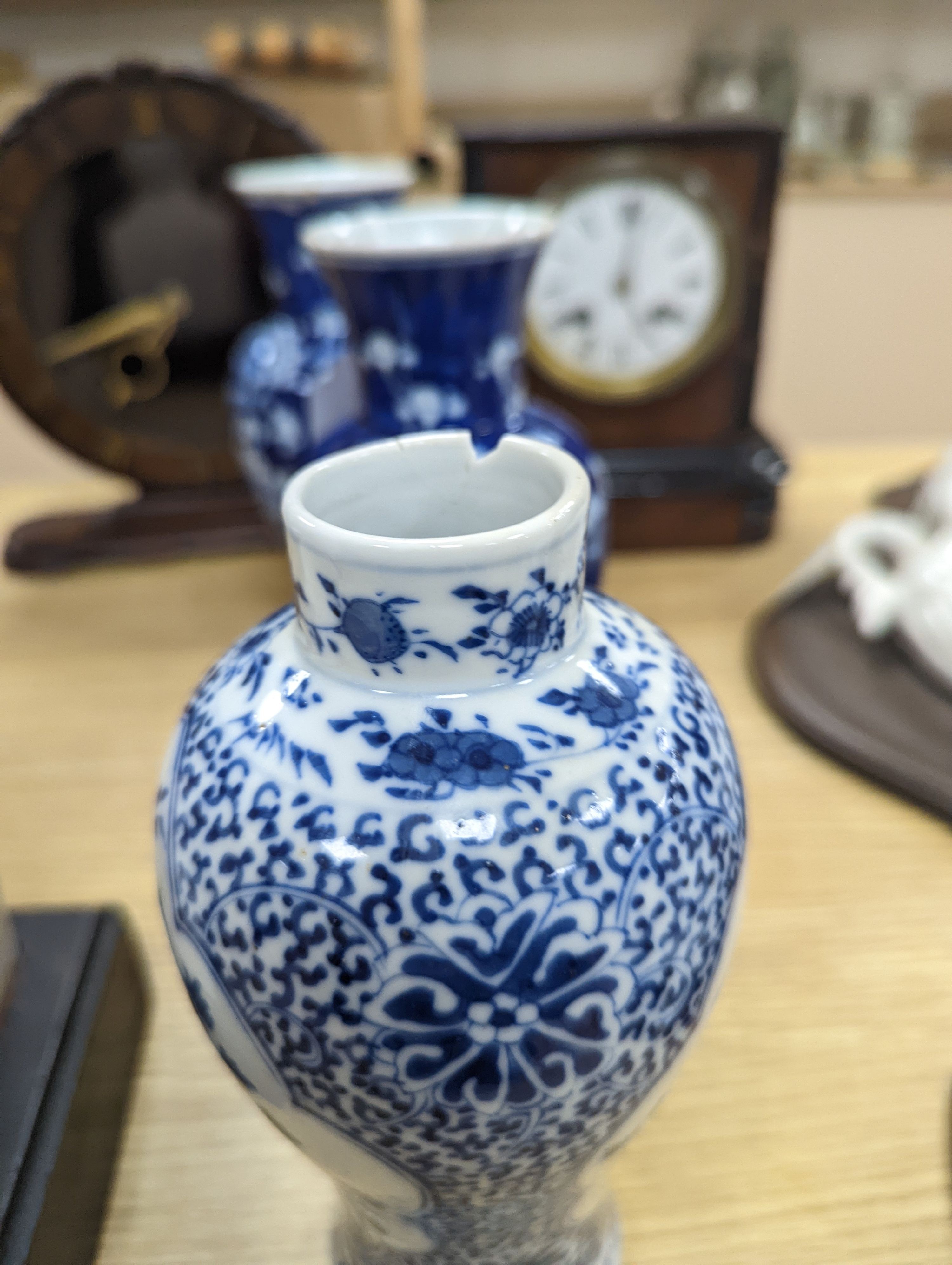 Three Chinese blue and white vases, late 19th/early 20th century, the tallest 19.5 cm